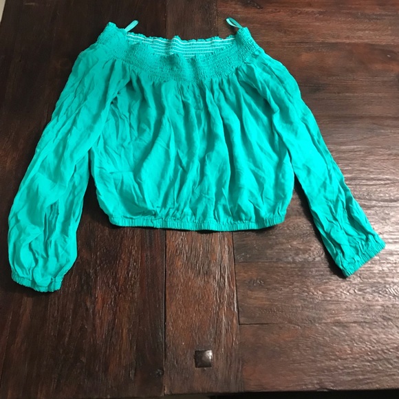 NWT ARDEN B OFF THE SHOULDER TOP💛 - Picture 15 of 16